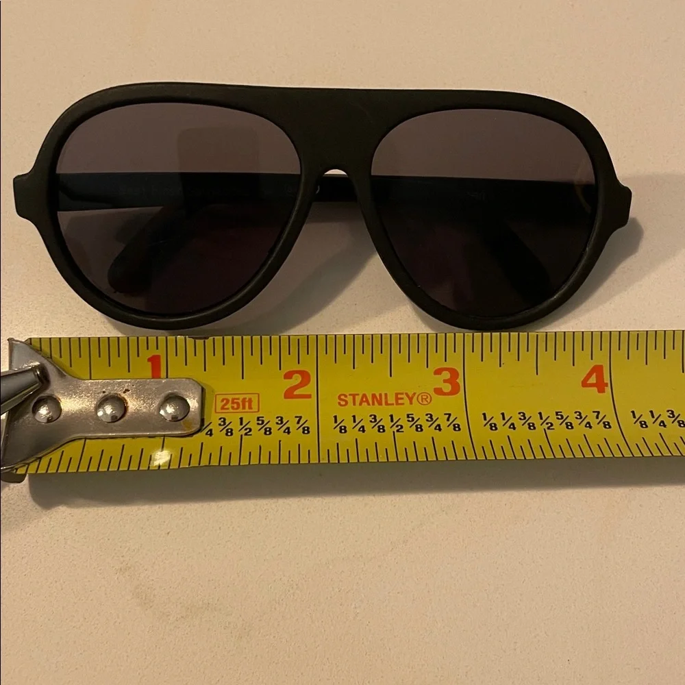 Chic Black Aviator Sunglasses for baby
